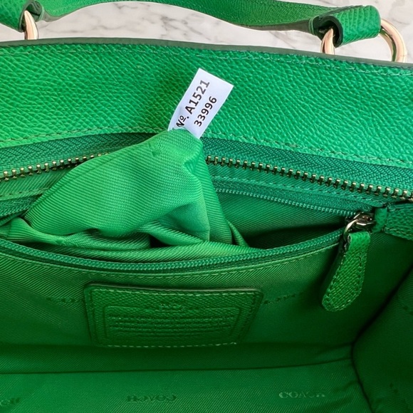 NWOT COACH Crosby Mini Carryall In Crossgrain Leather Green Gold 33996 - Picture 4 of 6